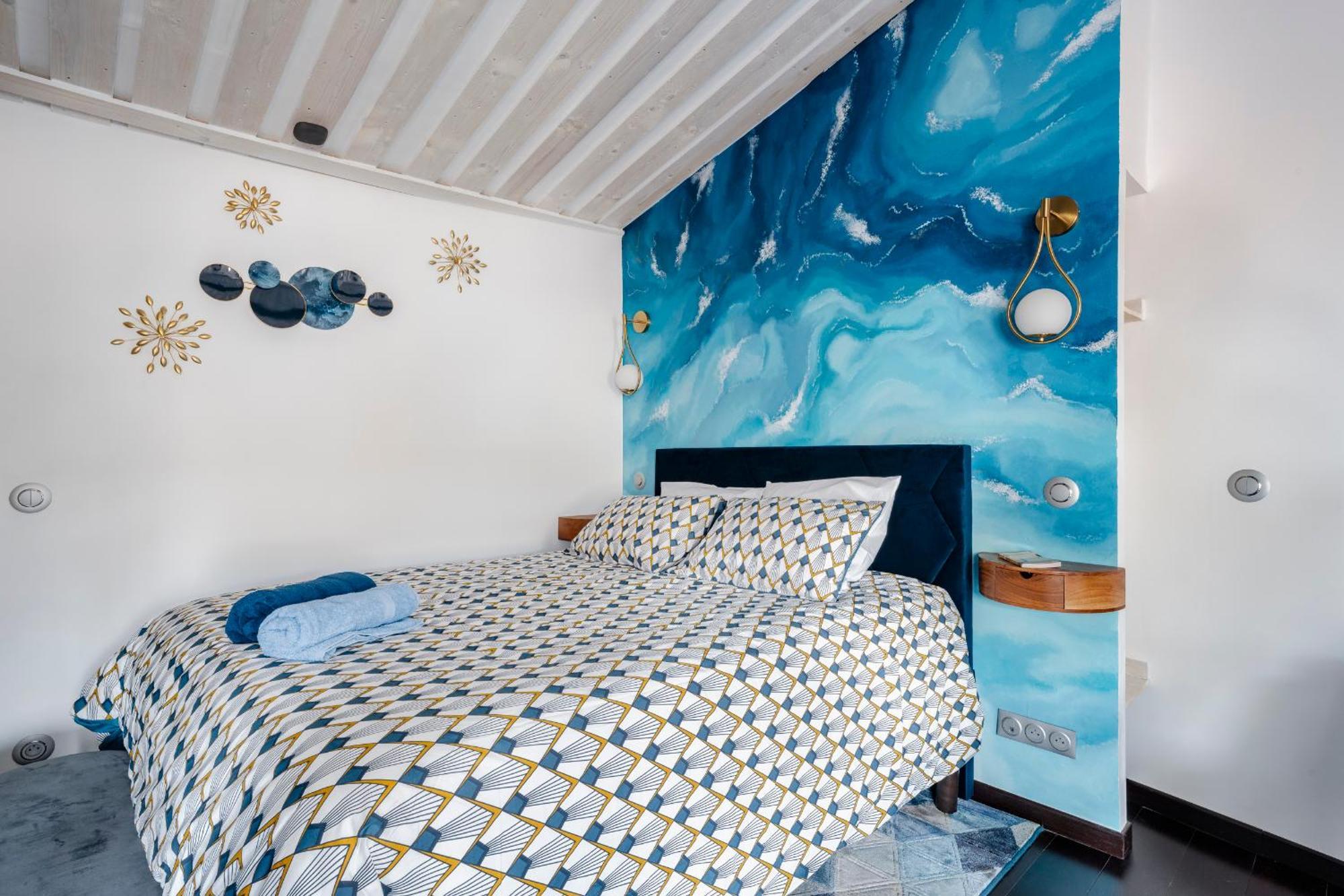 Aux Heures Bleues LʼIsle-sur-la-Sorgue Exterior foto